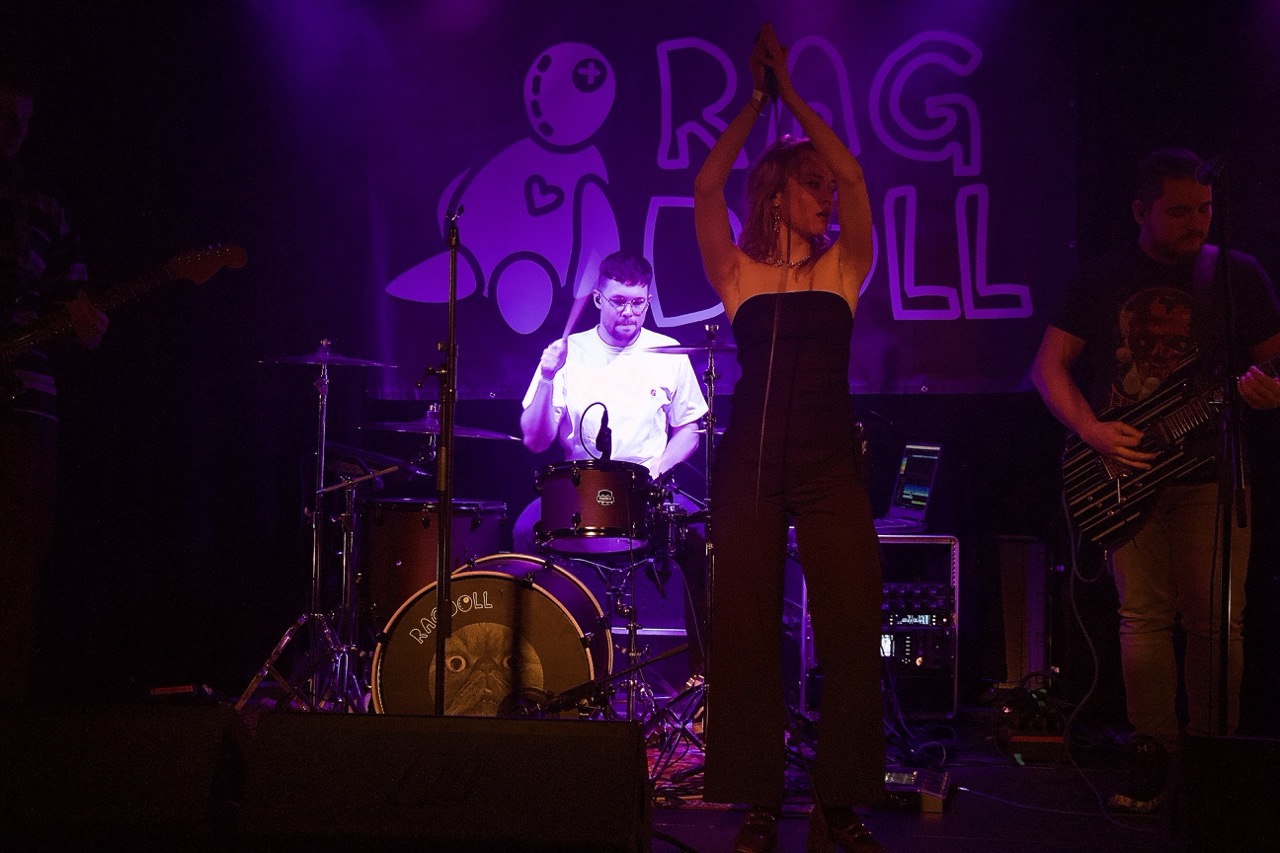 ragdoll-prevadec-spojisti-a-aldente-kabinet-zazil-vecer-rockove-magie-3